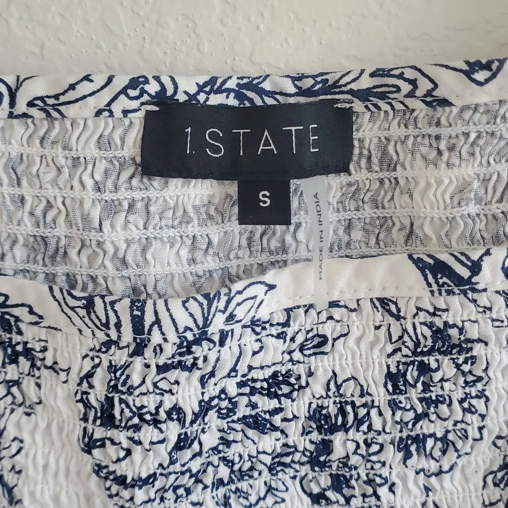 Smocked puff sleeve dress size S - Picture 3 of 6